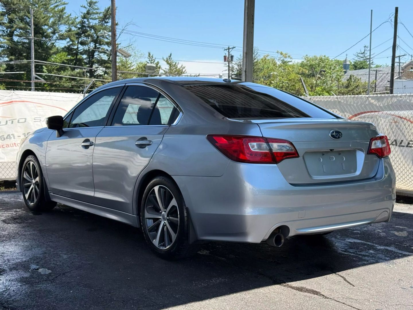 2015 Subaru Legacy - Image 9
