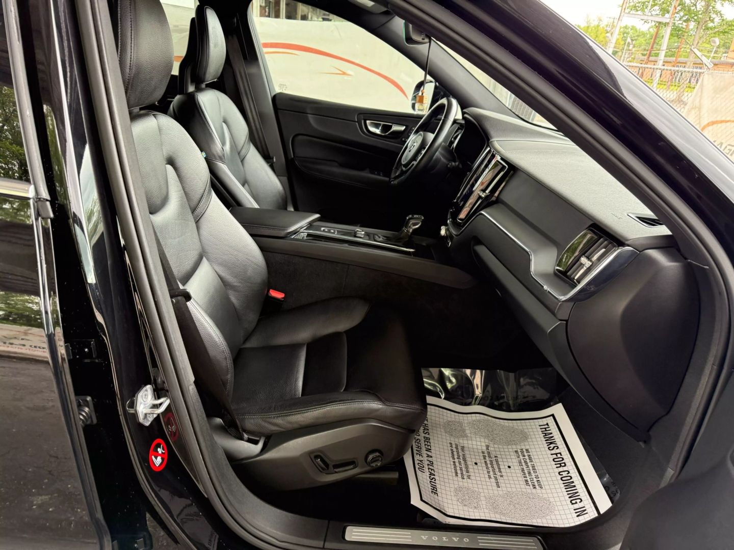 2018 Volvo Xc60 - Image 25