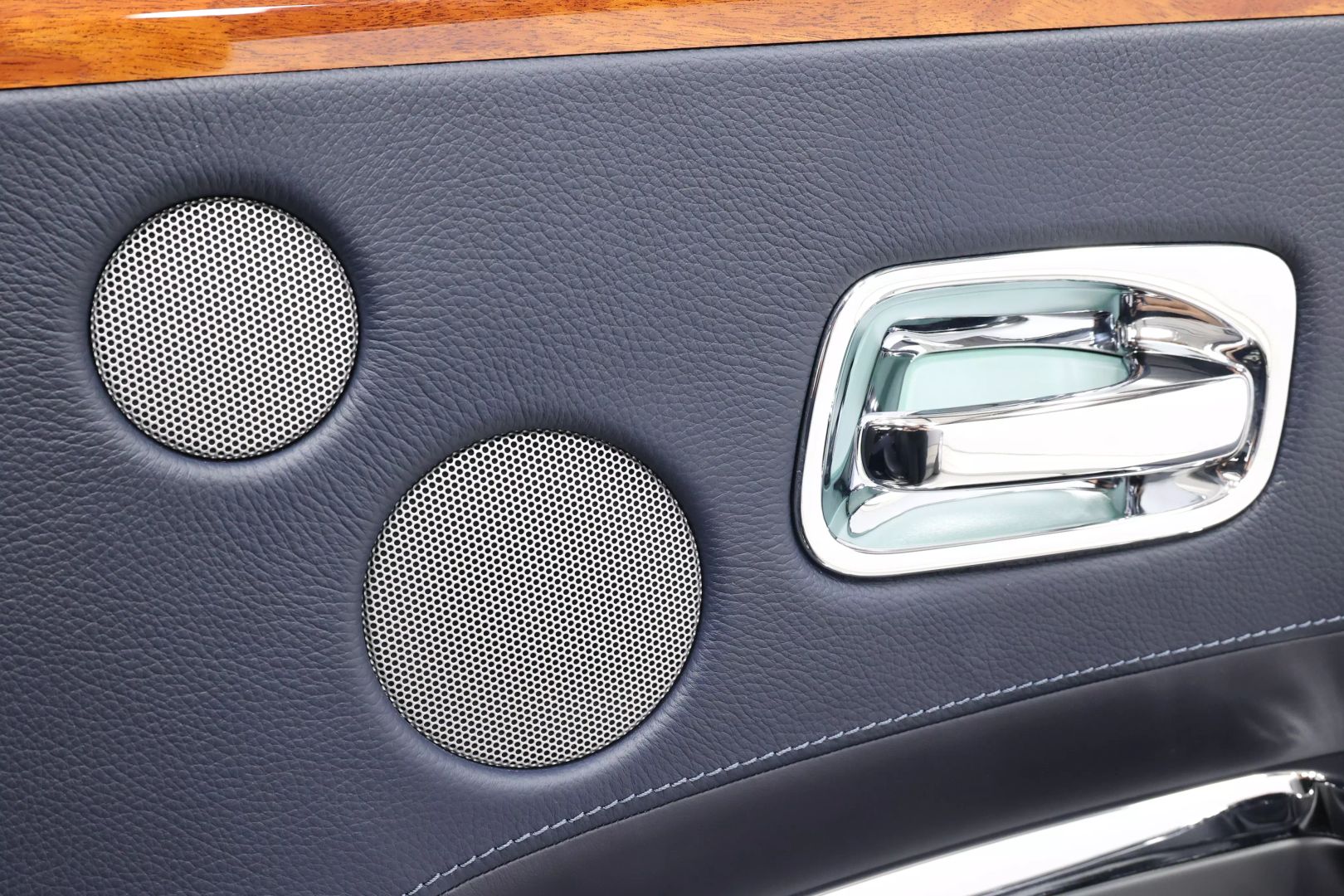 2012 Rolls-royce Ghost - Image 102