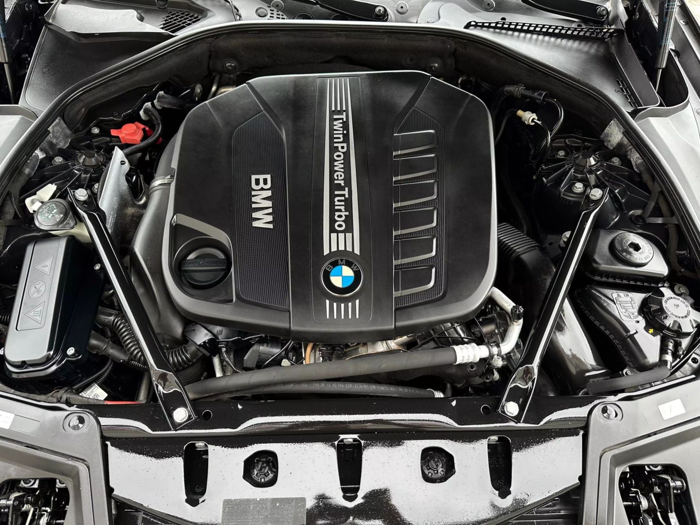2014 Bmw 5 Series - Image 50