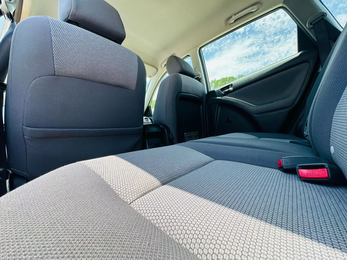 2005 Toyota Matrix - Image 16