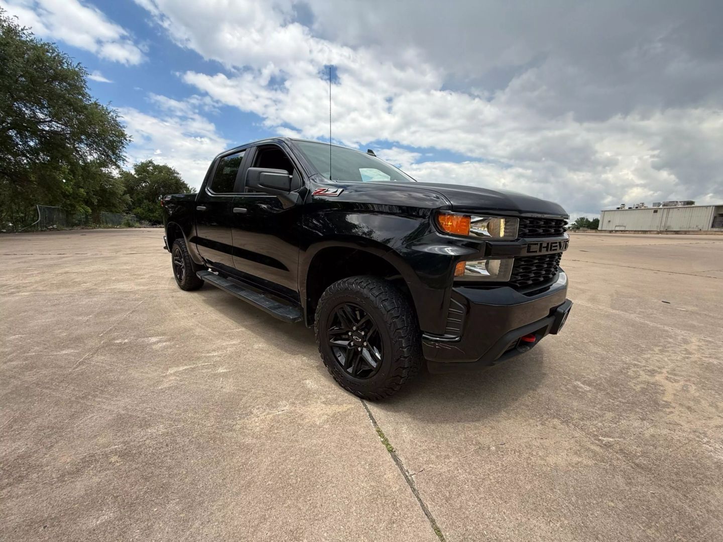 2020 Chevrolet Silverado 1500 Crew Cab - Image 3