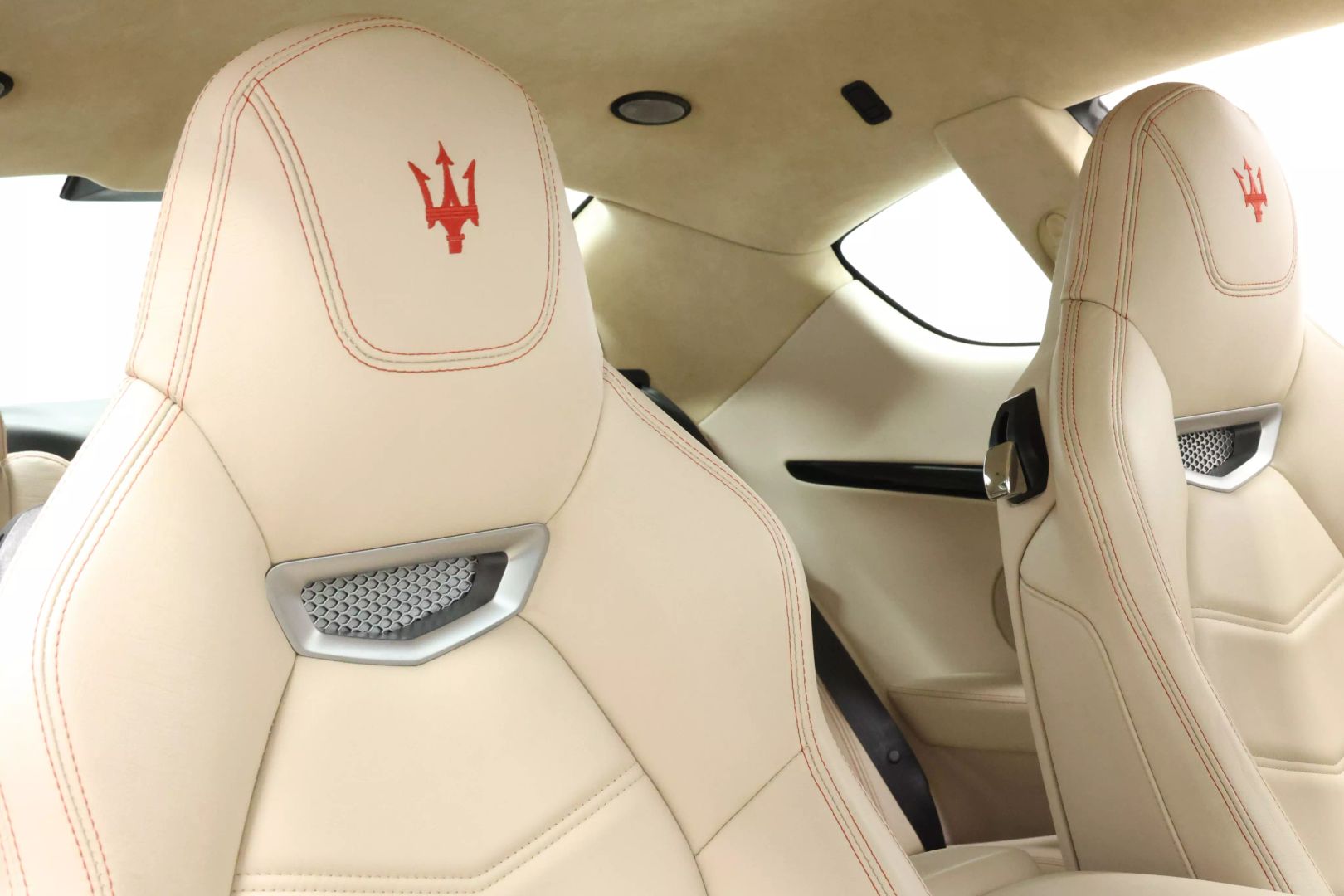 2013 Maserati Granturismo - Image 91