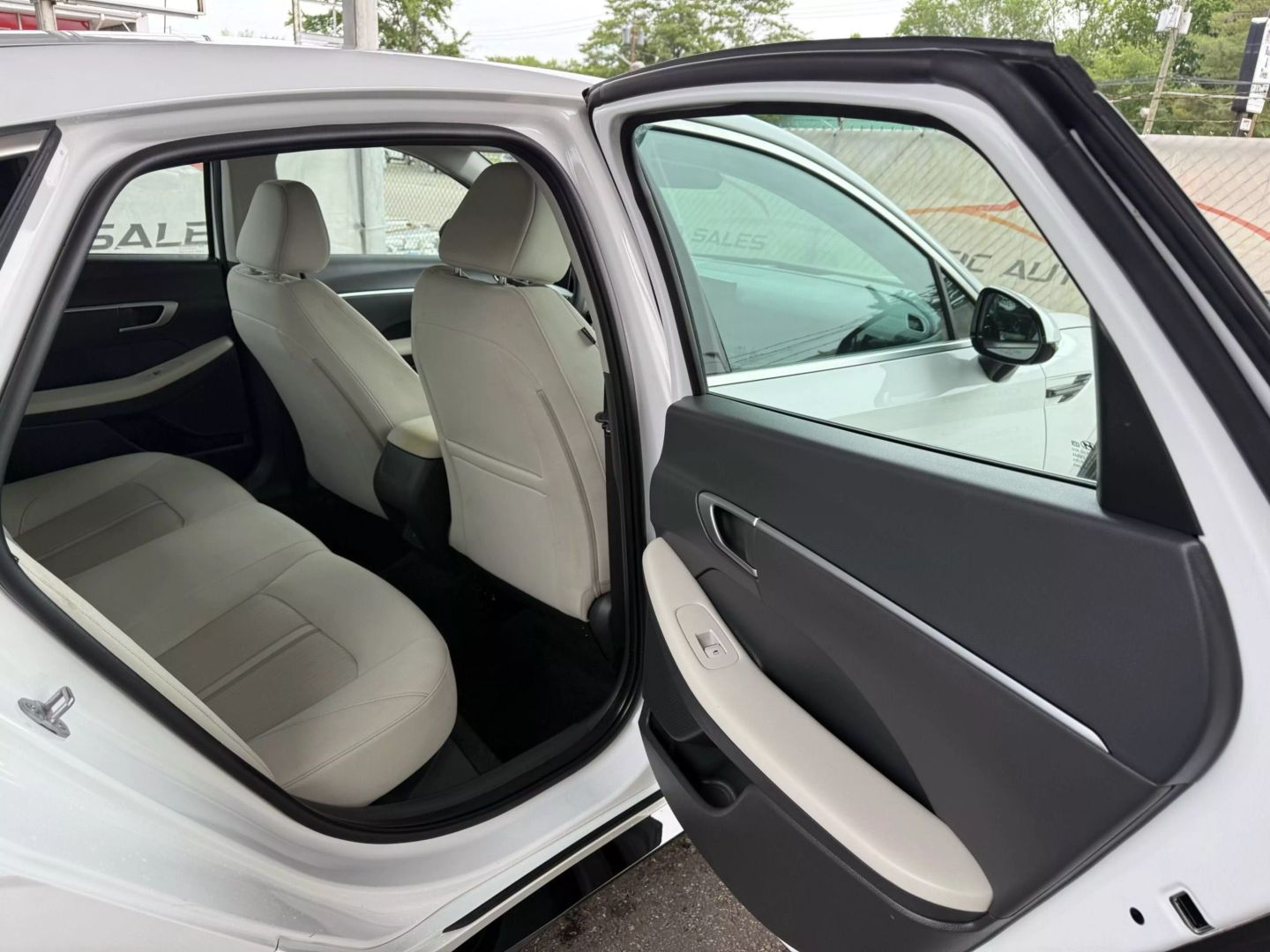 2025 Hyundai Sonata - Image 21