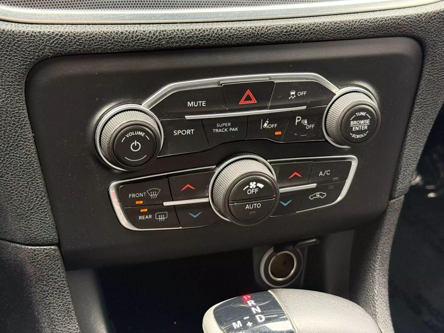 2018 Dodge Charger - Image 48