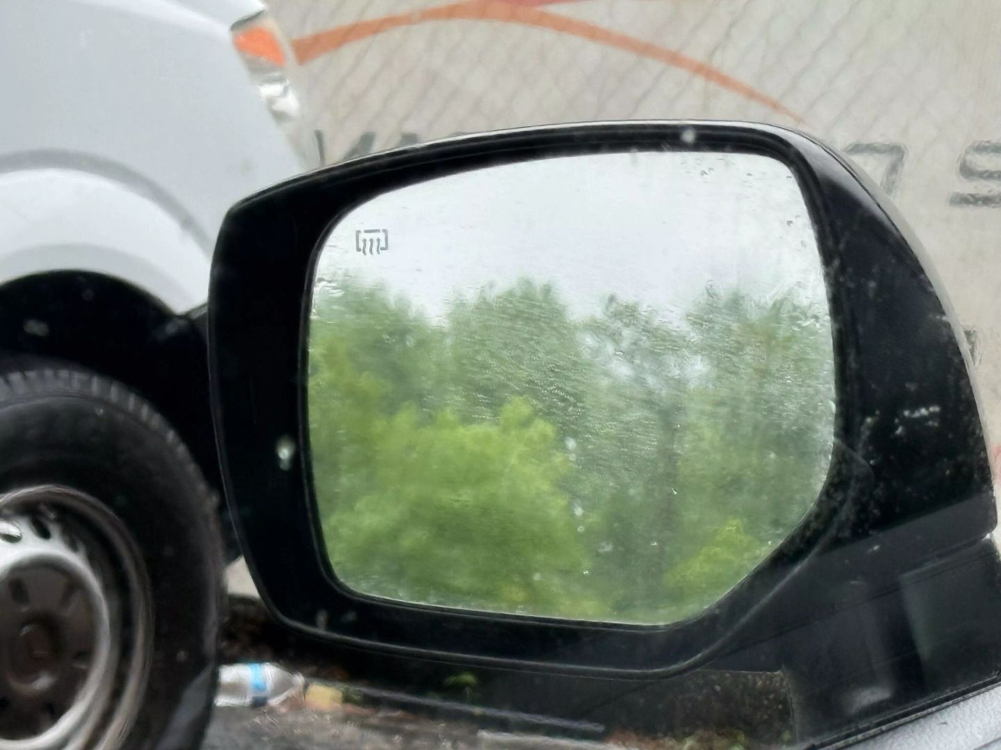 2017 Subaru Forester - Image 36