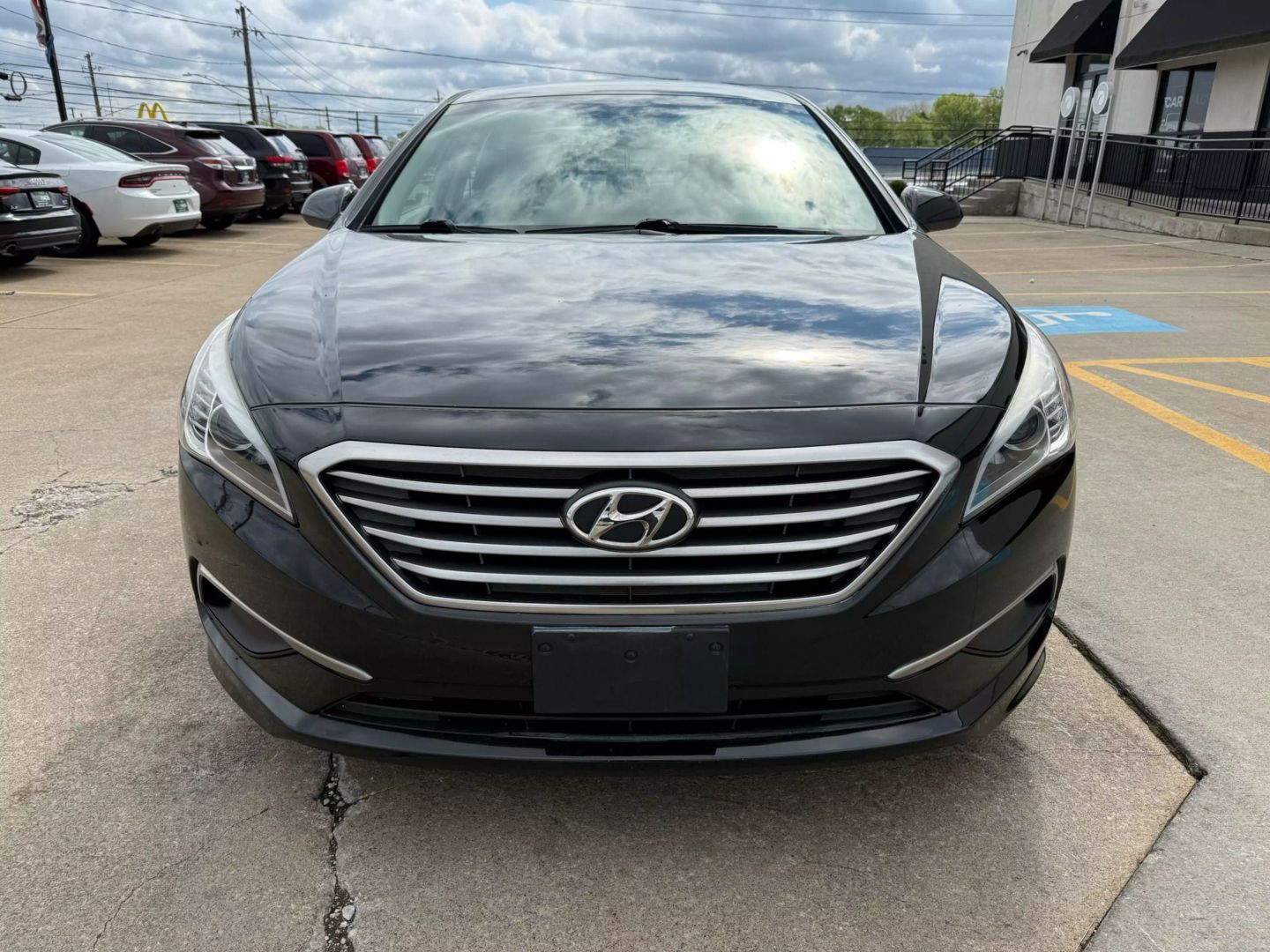 2016 Hyundai Sonata - Image 3