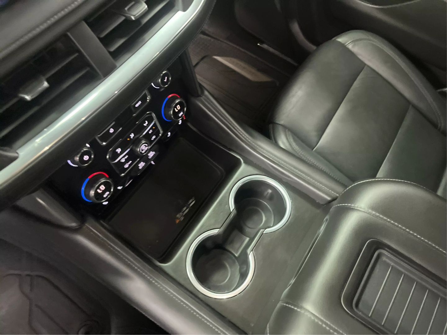 2021 Chevrolet Tahoe - Image 16