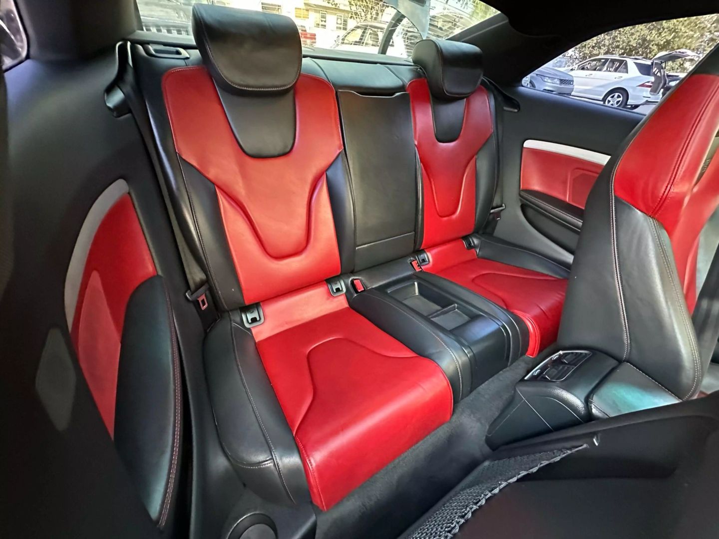 2014 Audi S5 - Image 32
