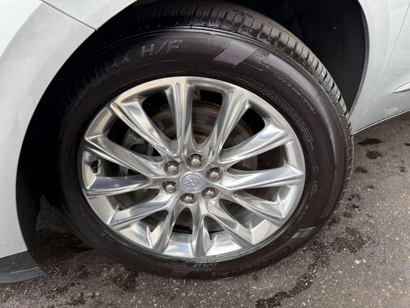 2018 Buick Enclave - Image 45