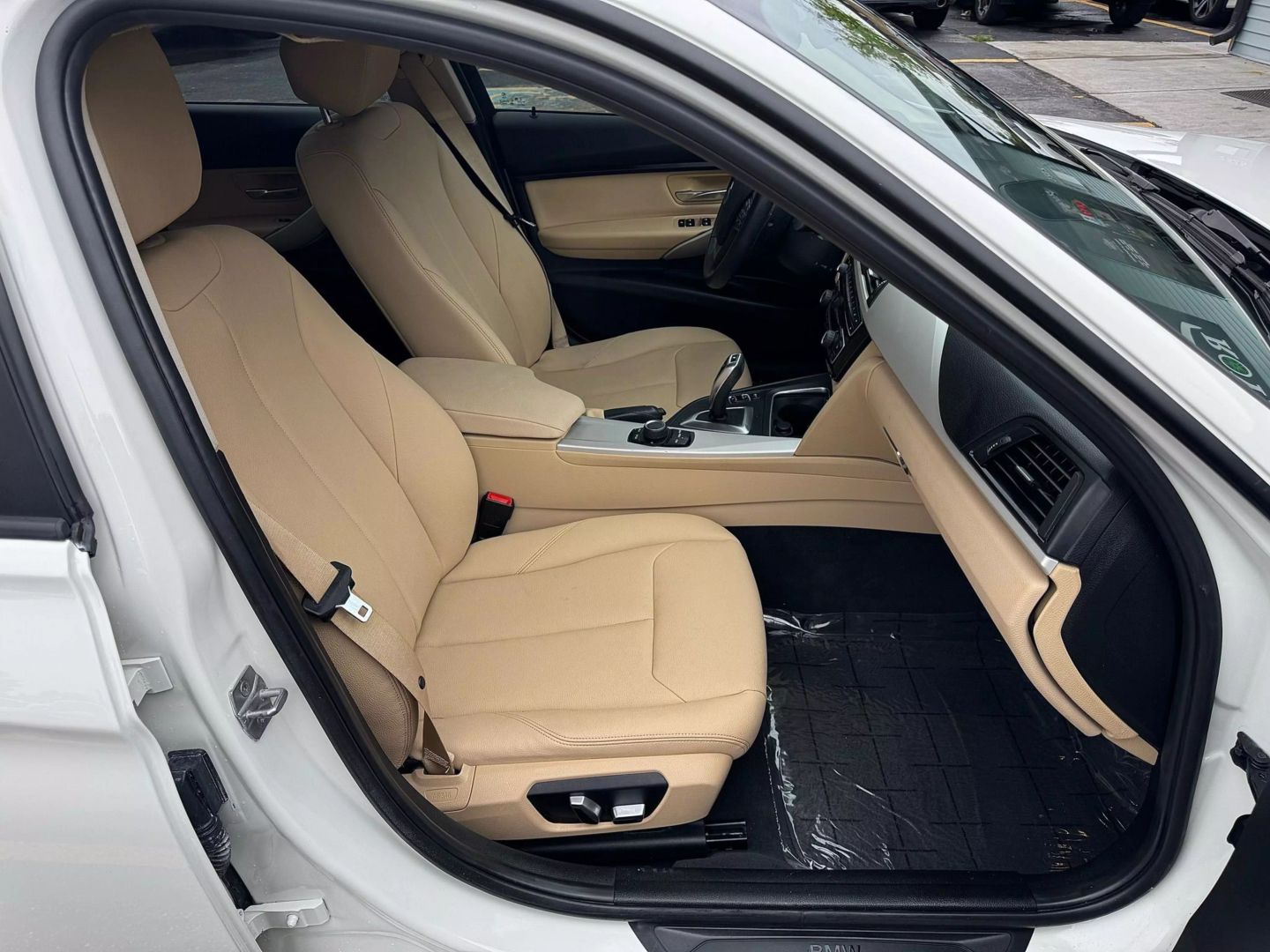 2018 Bmw 3 Series - Image 17