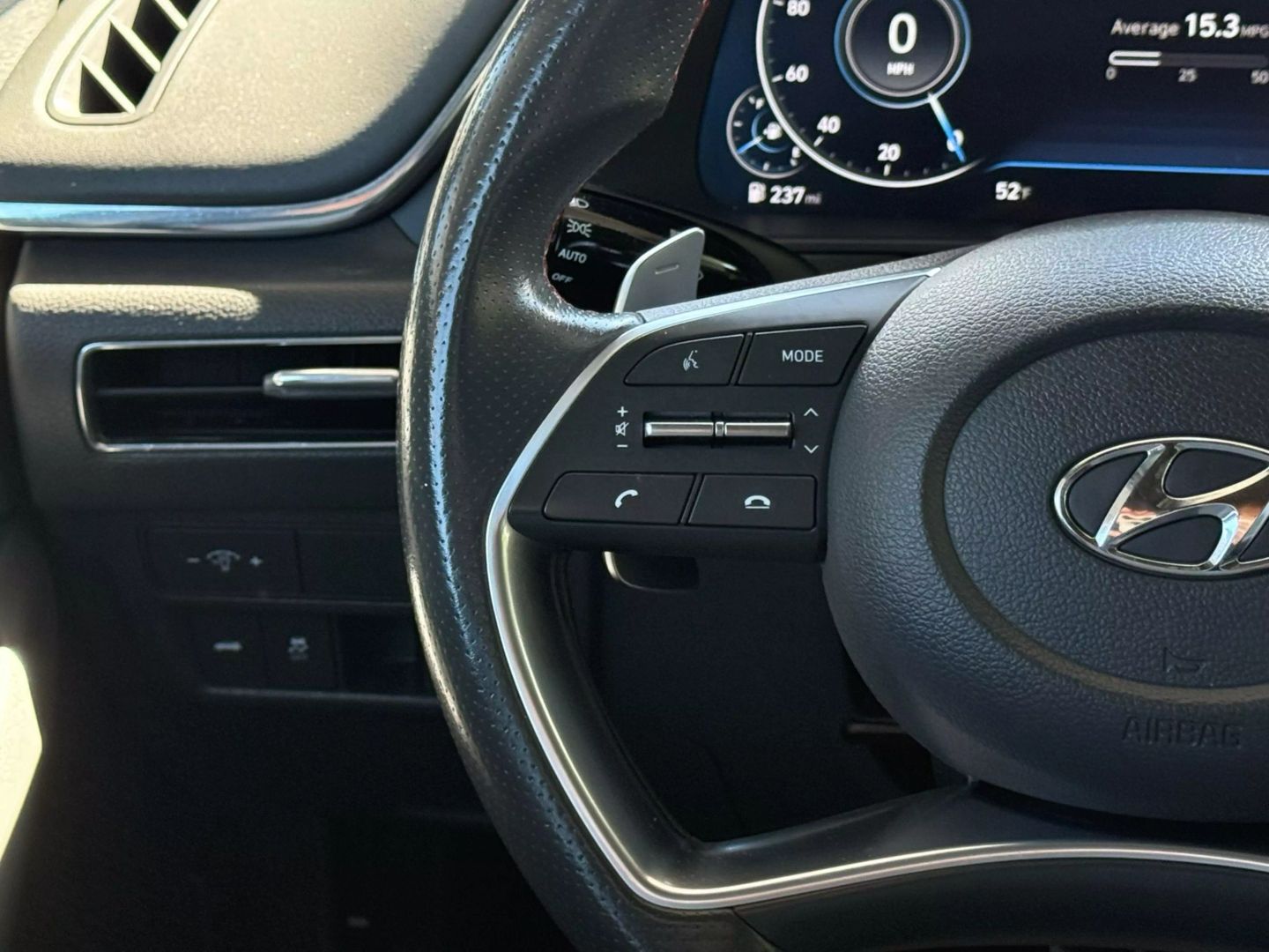 2021 Hyundai Sonata - Image 33