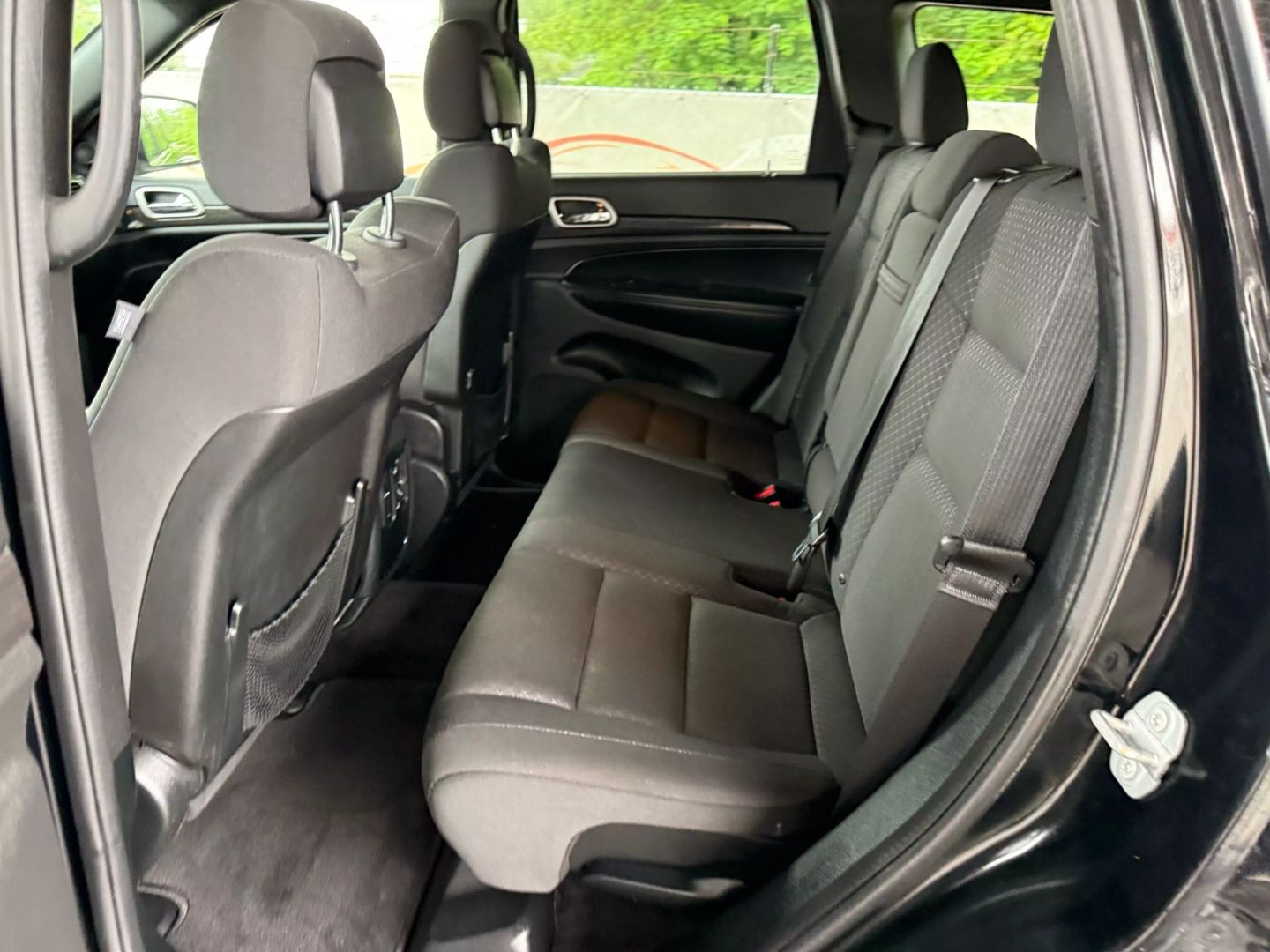 2018 Jeep Grand Cherokee - Image 18