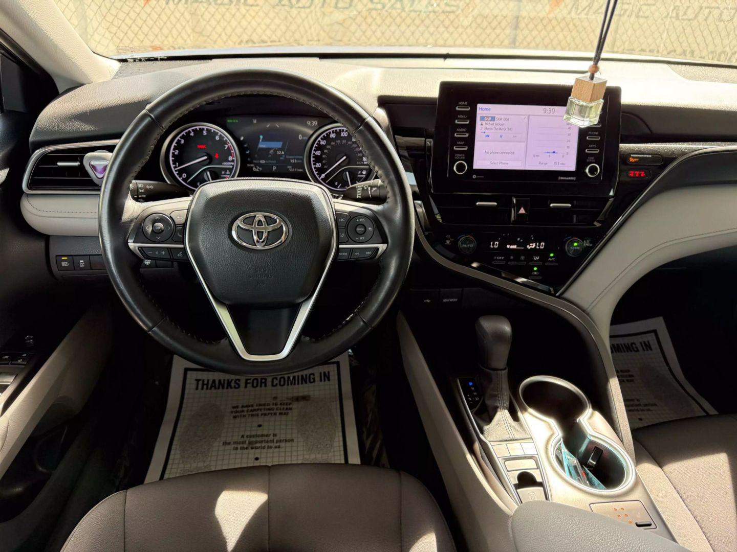 2023 Toyota Camry - Image 31