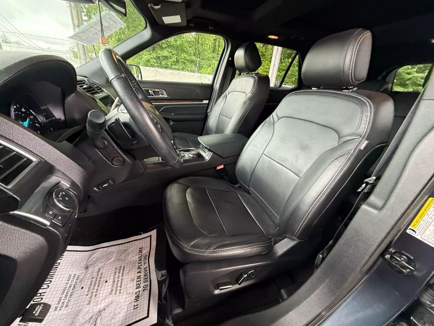 2017 Ford Explorer - Image 16