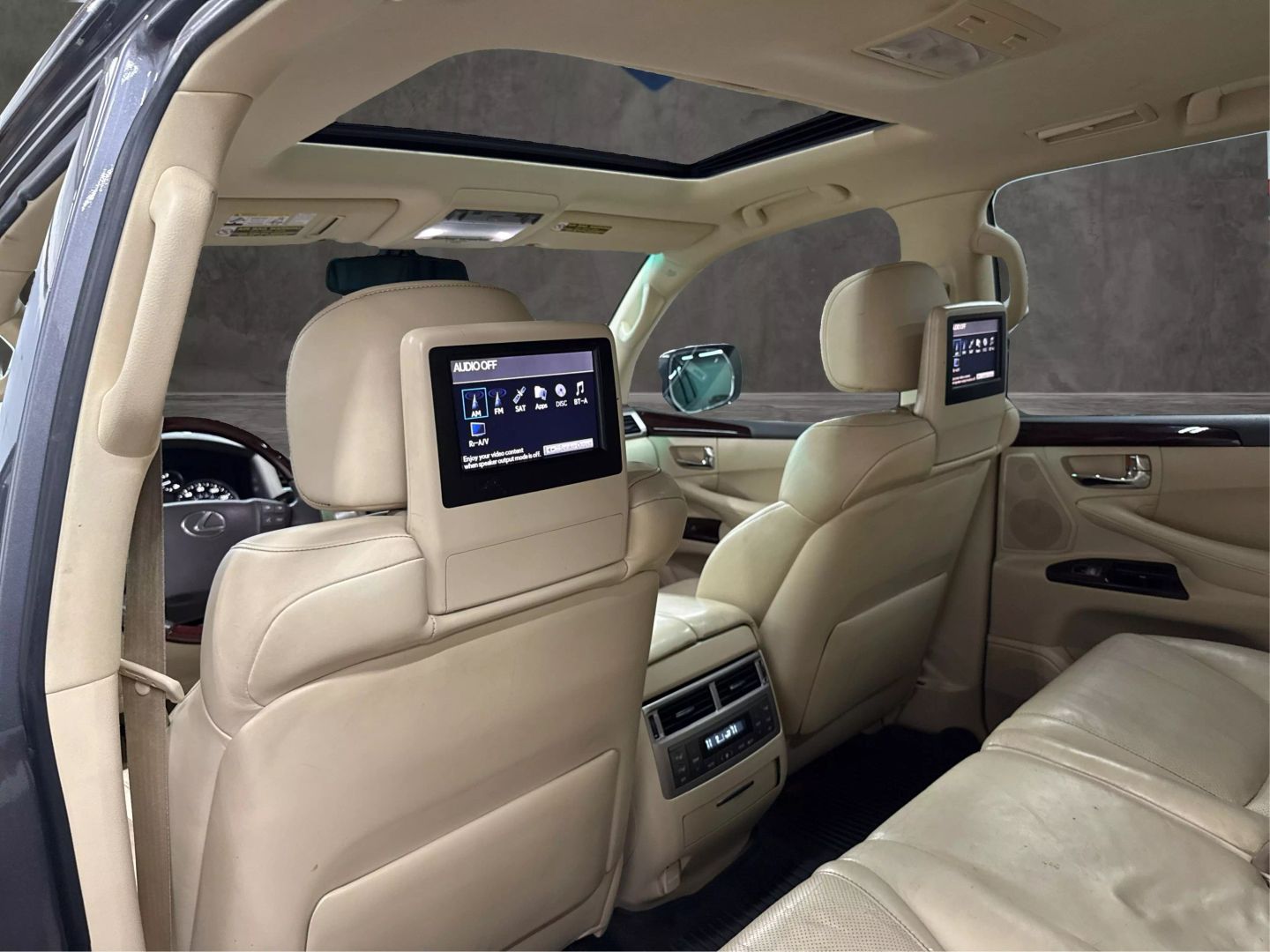 2013 Lexus Lx - Image 44