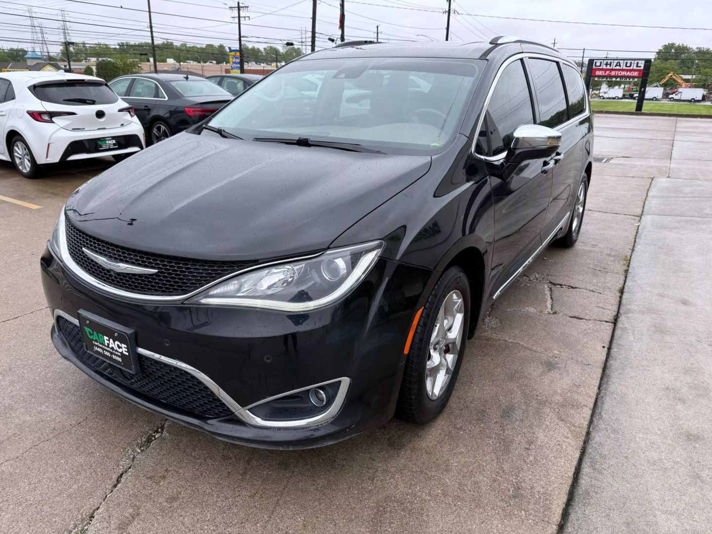 2017 Chrysler Pacifica - Image 4
