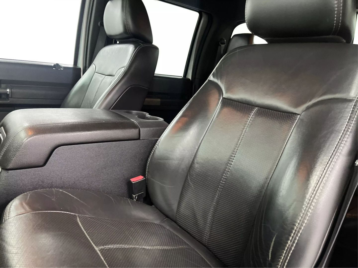 2011 Ford F350 Super Duty Crew Cab - Image 20