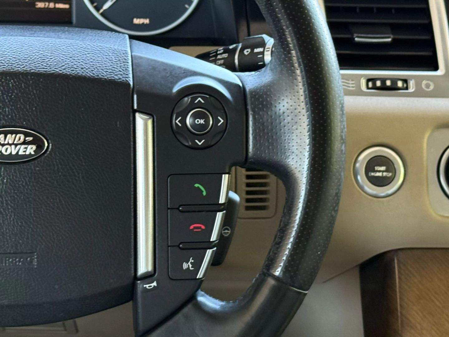2013 Land Rover Range Rover Sport - Image 37