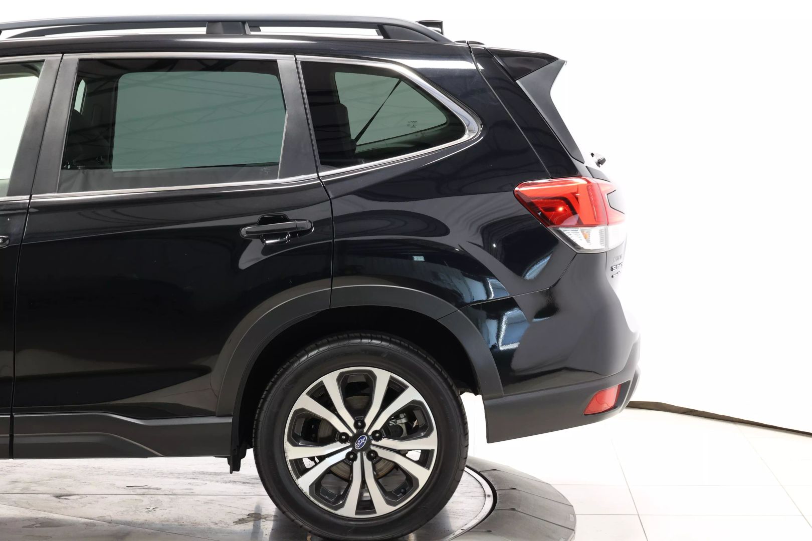 2021 Subaru Forester - Image 8