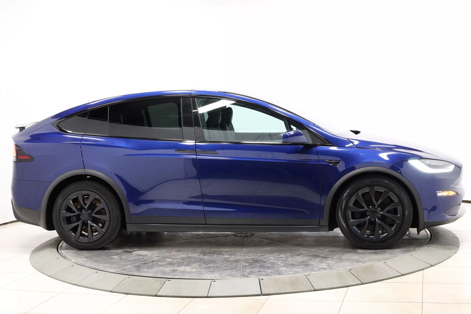 2022 Tesla Model X - Image 63