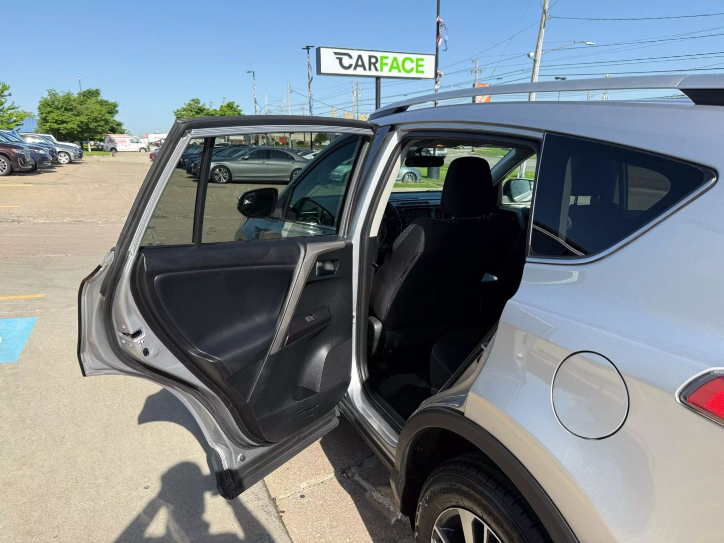 2016 Toyota Rav4 - Image 20