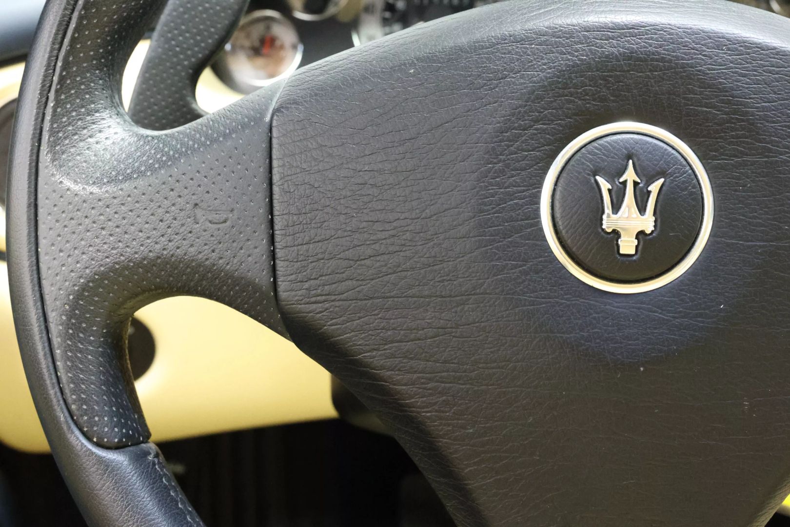 2004 Maserati Coupe - Image 23