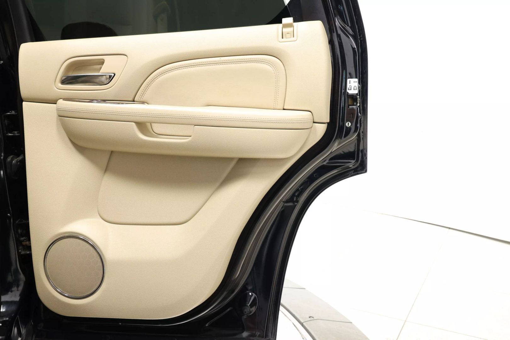 2012 Cadillac Escalade - Image 68