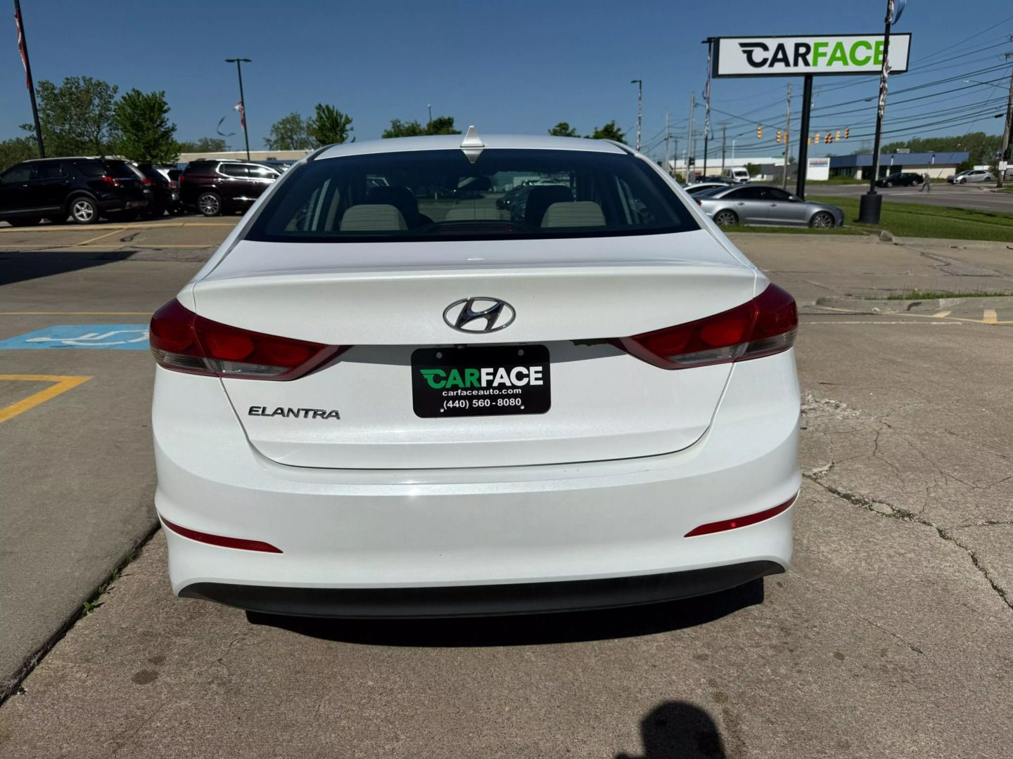 2018 Hyundai Elantra - Image 10