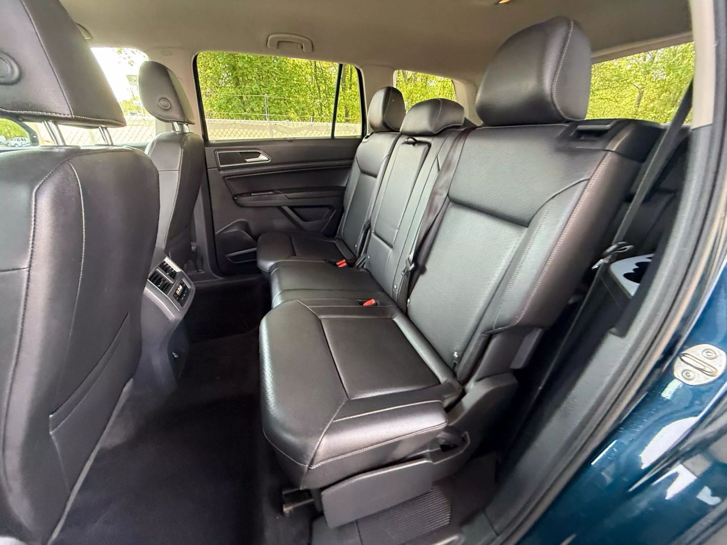 2018 Volkswagen Atlas - Image 19