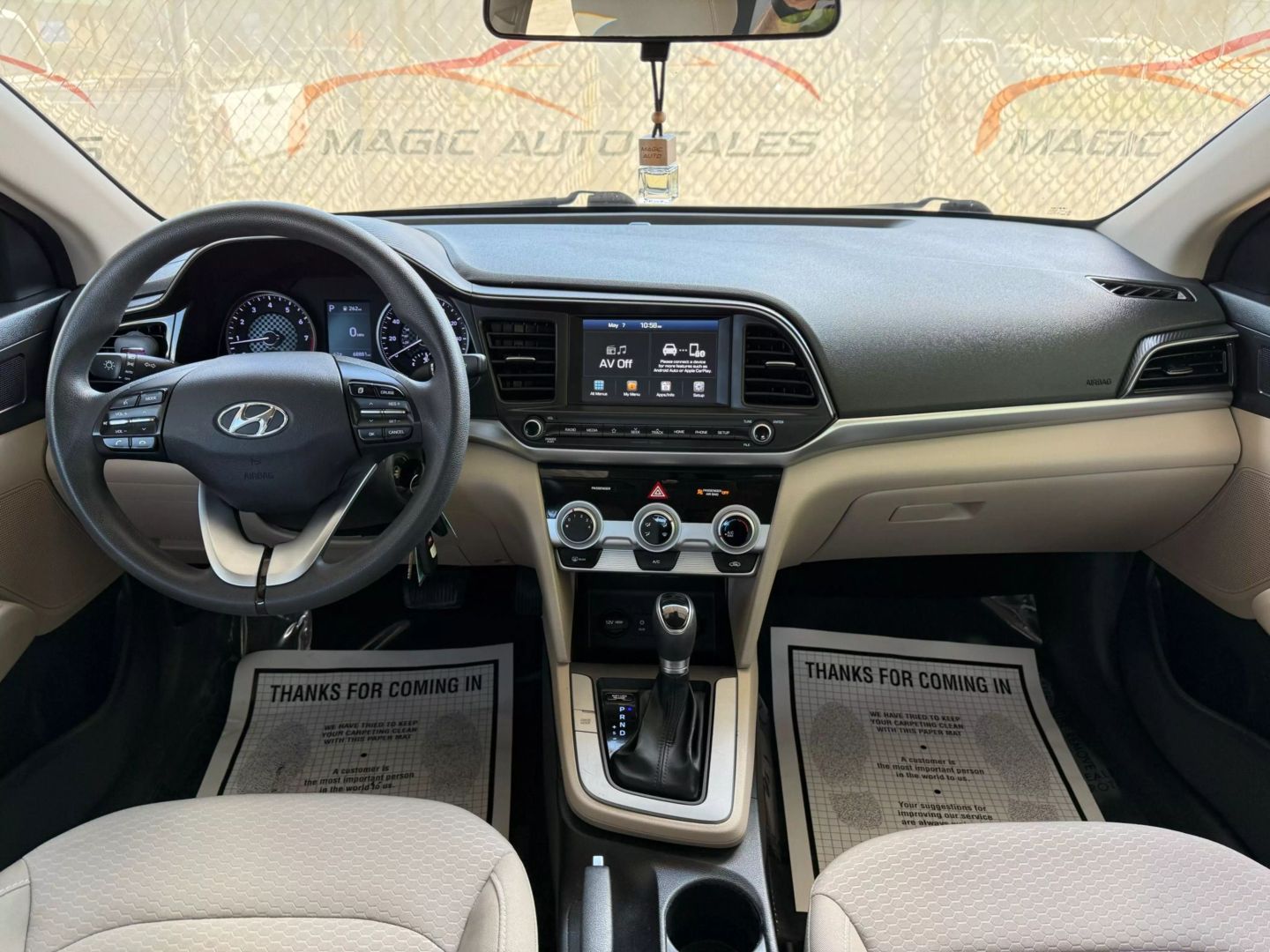 2019 Hyundai Elantra - Image 27
