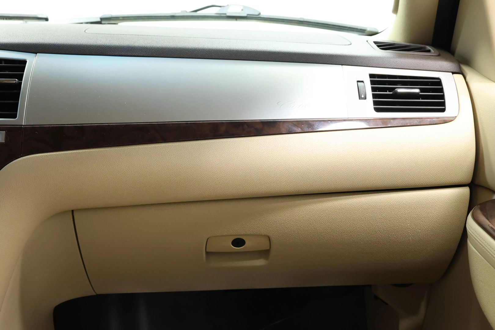 2012 Cadillac Escalade - Image 94