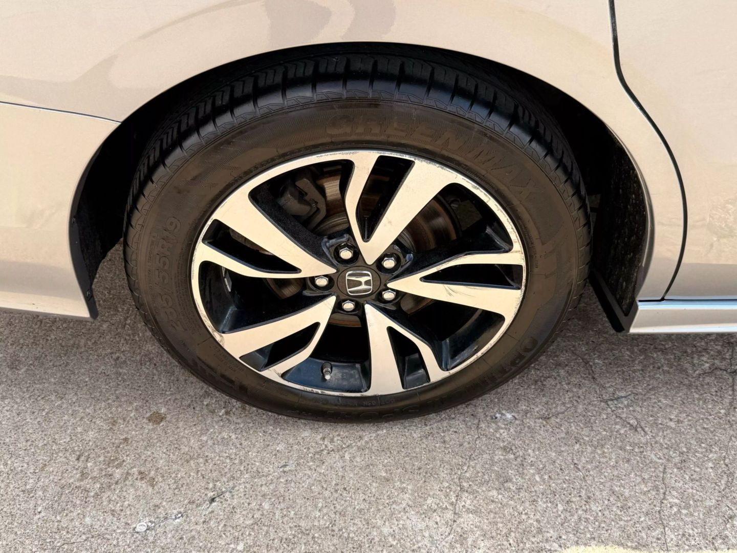 2018 Honda Odyssey - Image 70