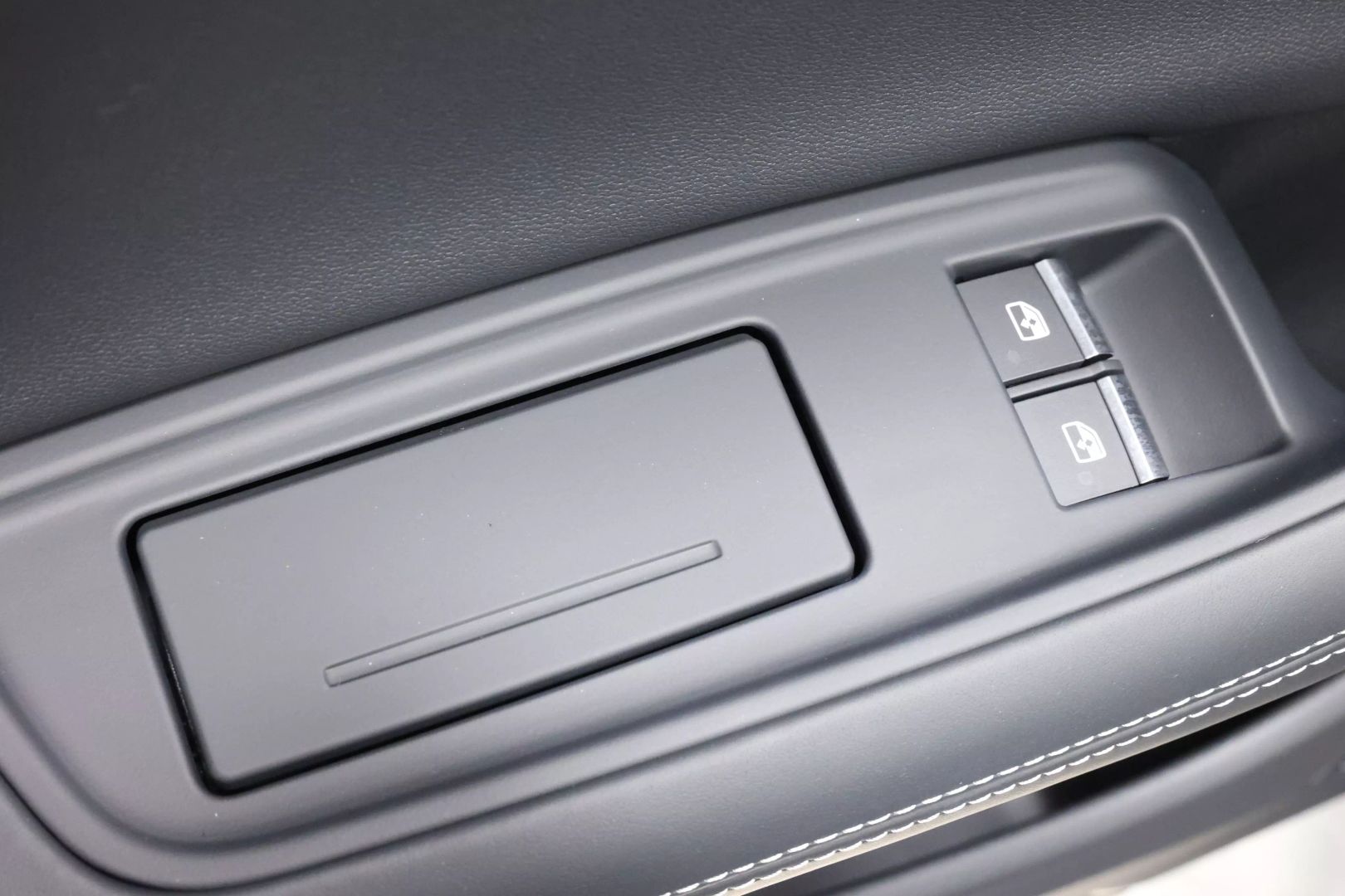 2025 Audi Q8 - Image 51