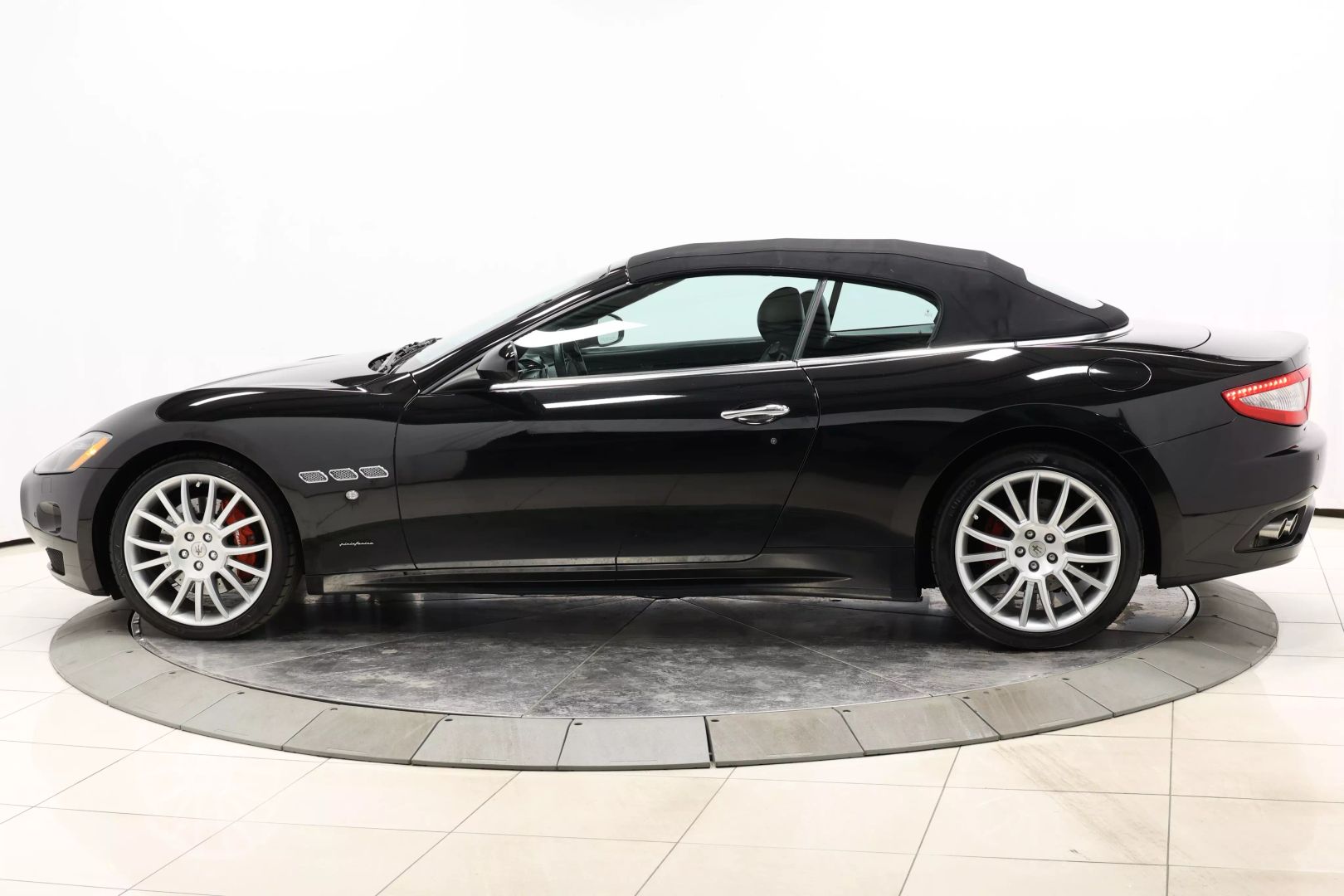 2013 Maserati Granturismo - Image 106