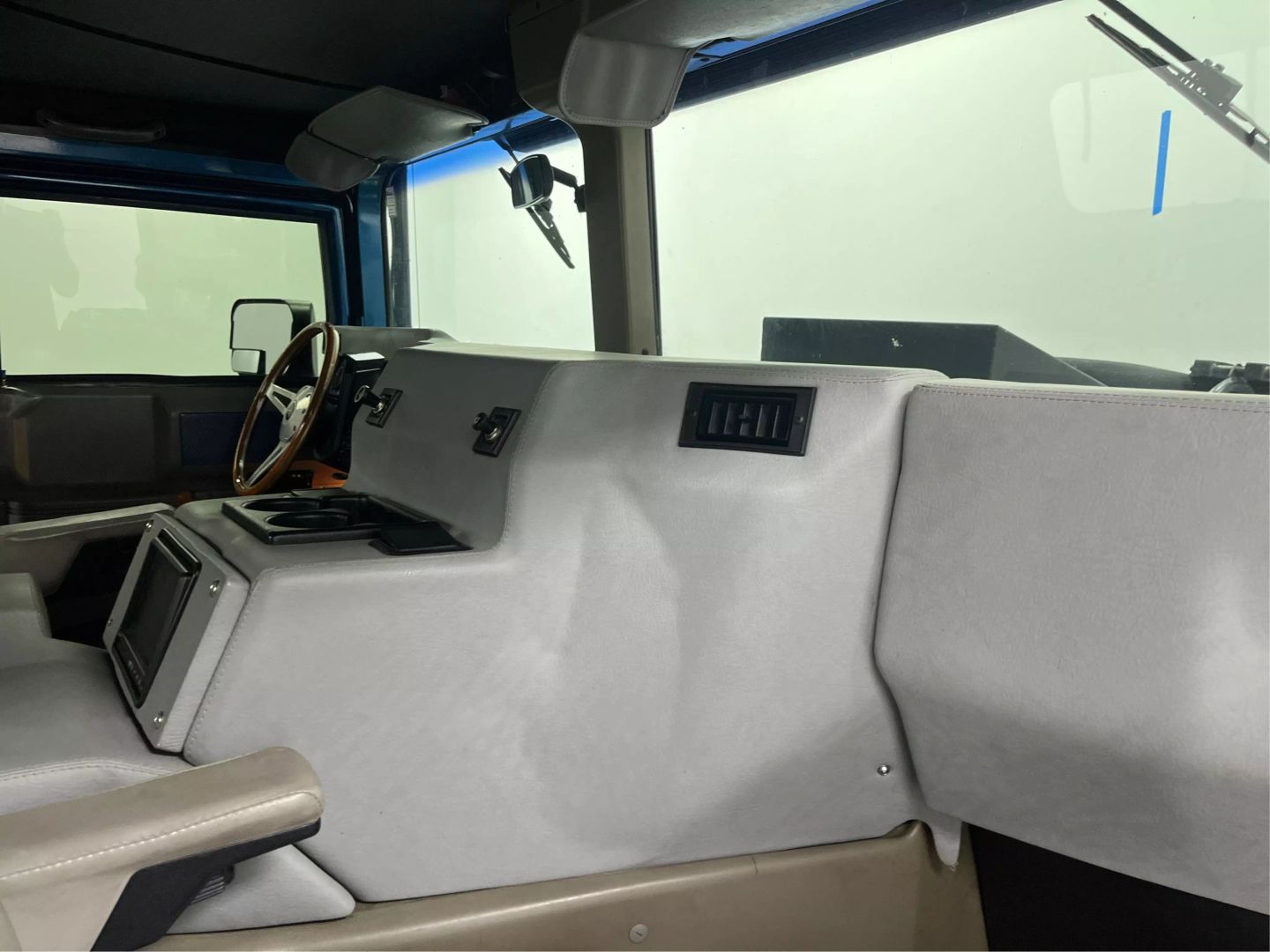 1996 Hummer H1 - Image 29