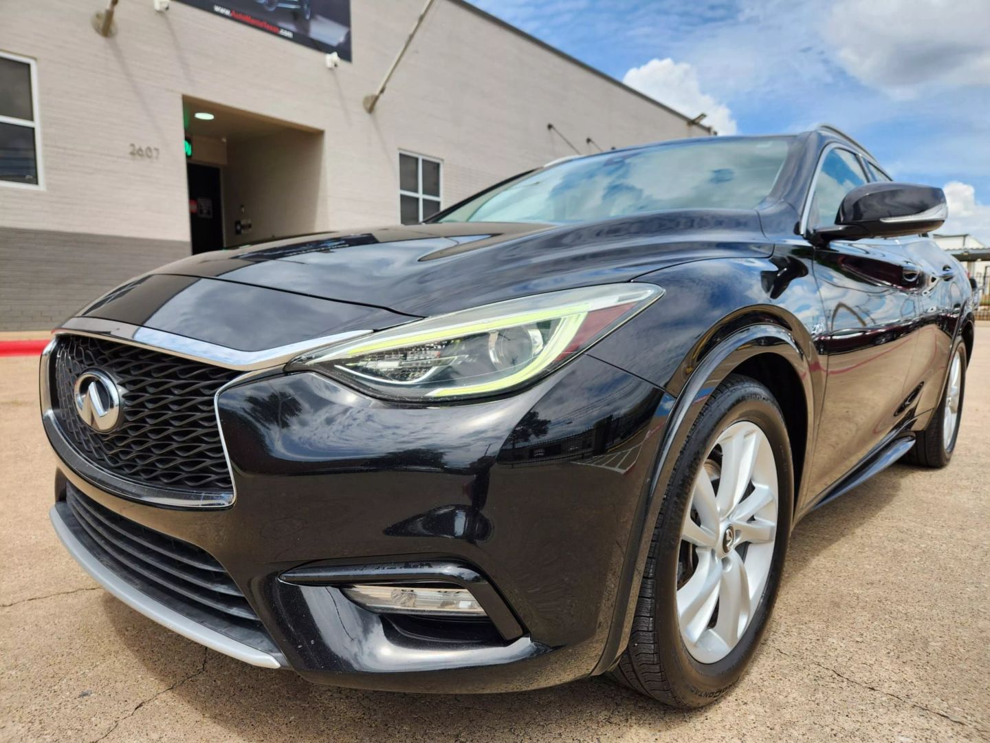 2018 INFINITI QX30
