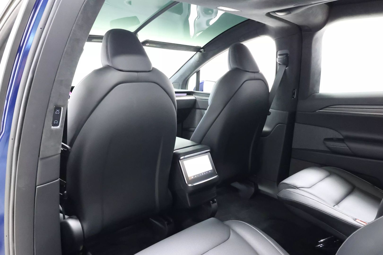 2022 Tesla Model X - Image 48