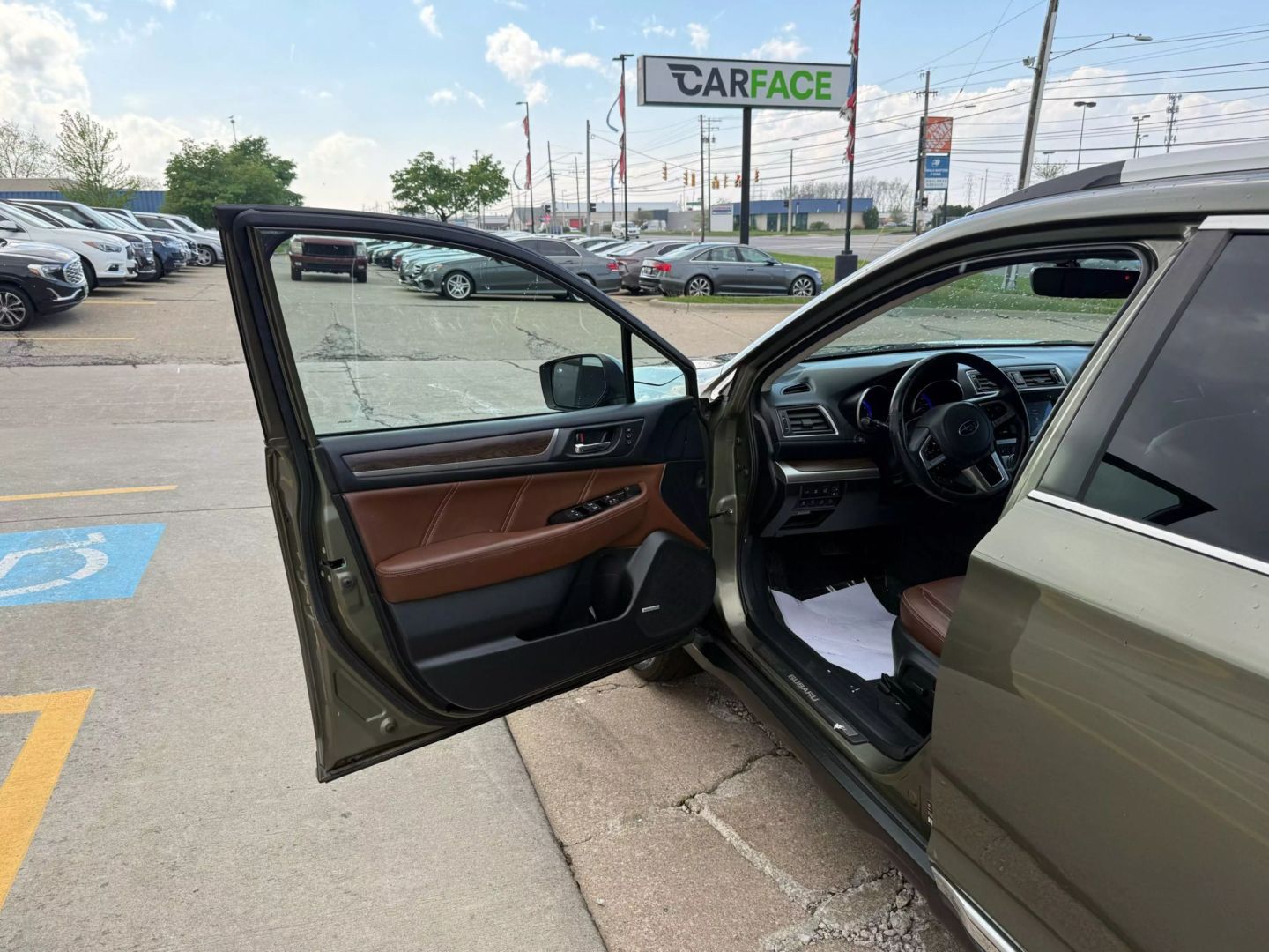 2017 Subaru Outback - Image 17