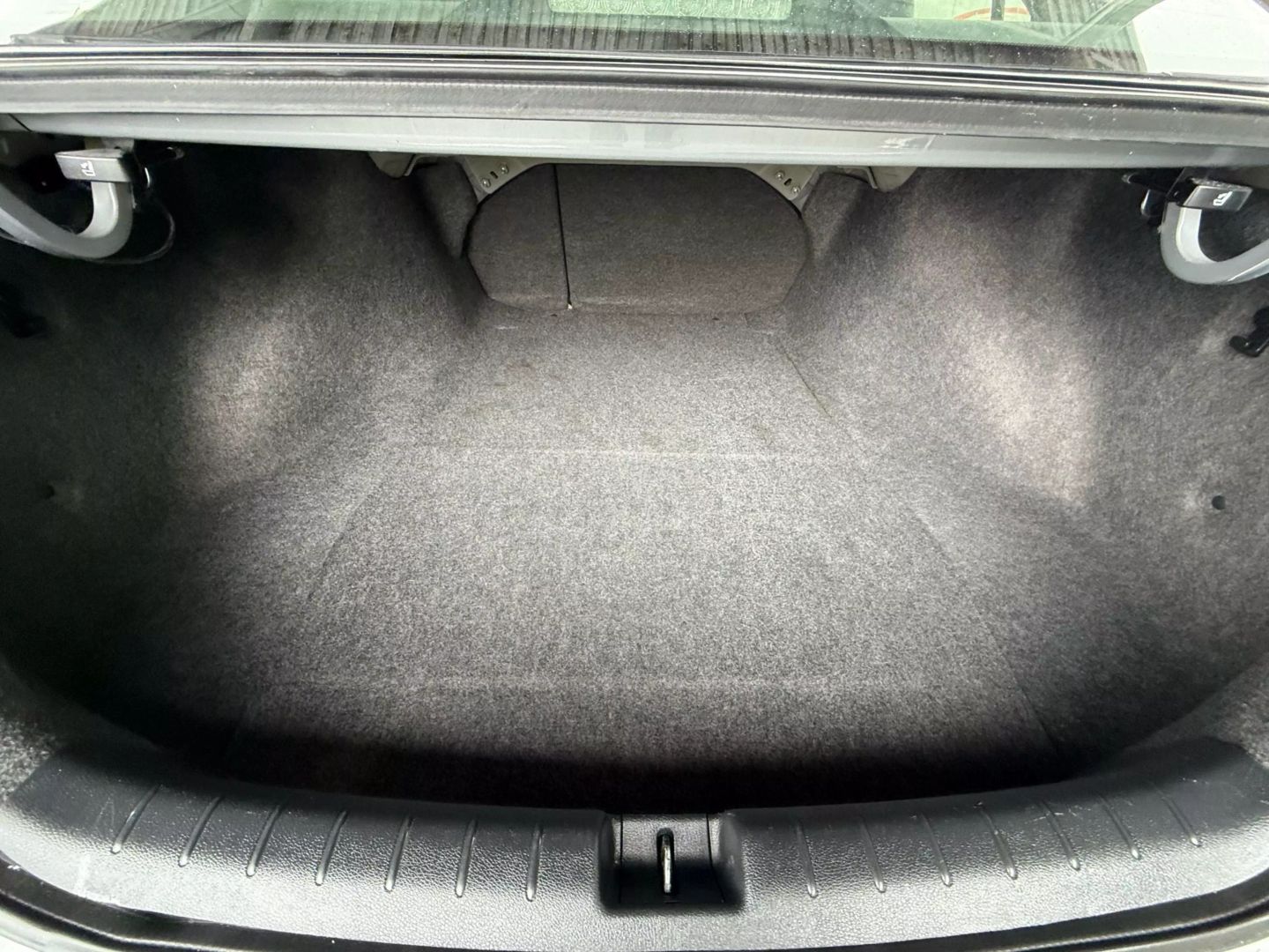 2017 Honda Accord - Image 20