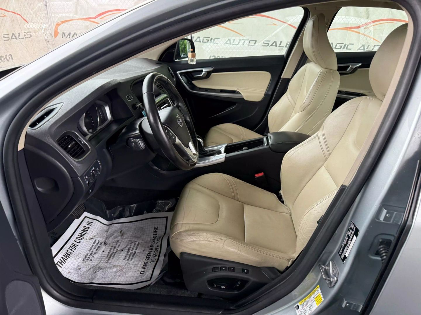 2018 Volvo S60 - Image 15