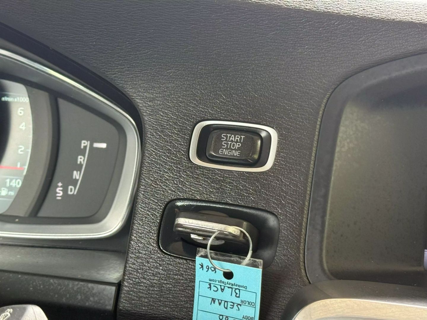 2014 Volvo S60 - Image 30
