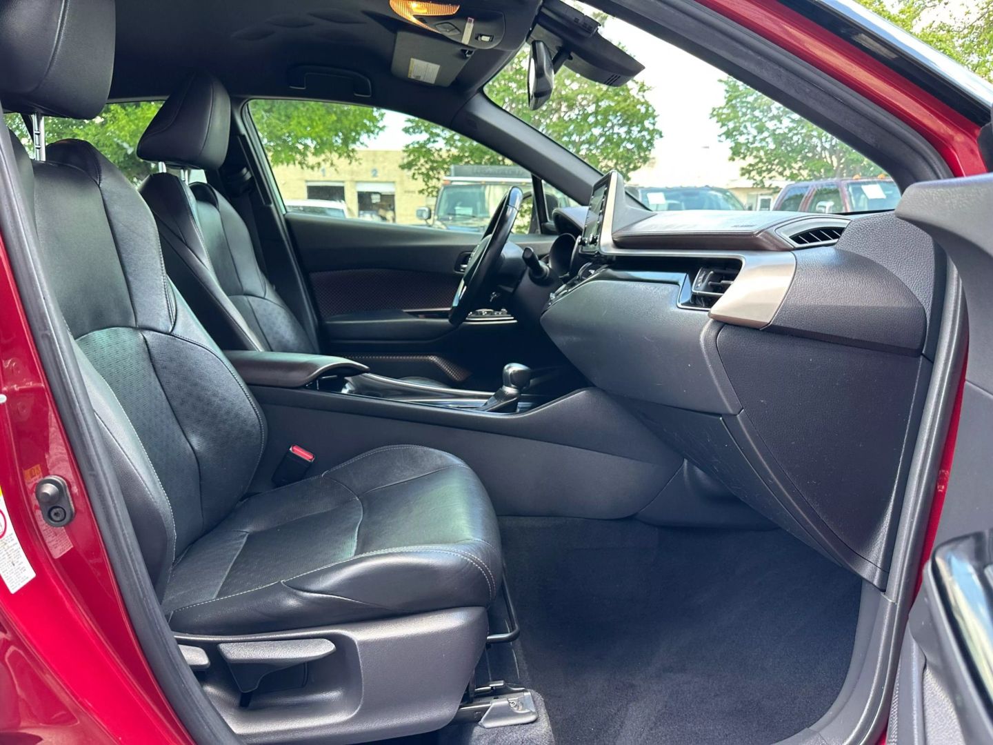 2019 Toyota C-hr - Image 21