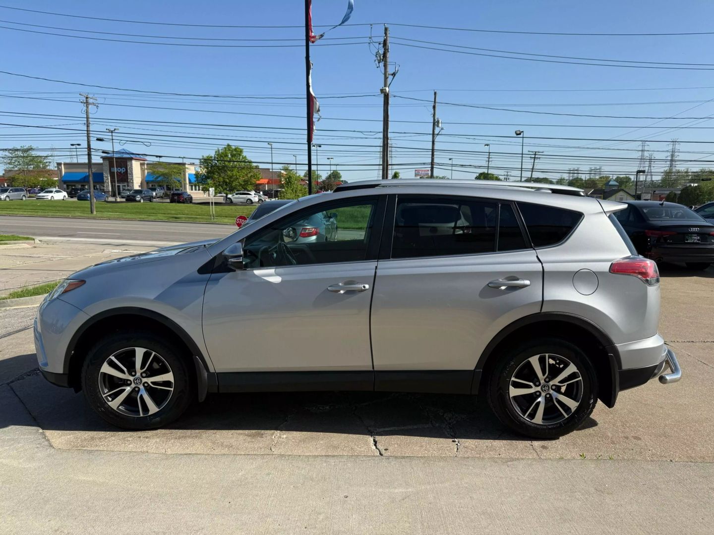 2016 Toyota Rav4 - Image 6