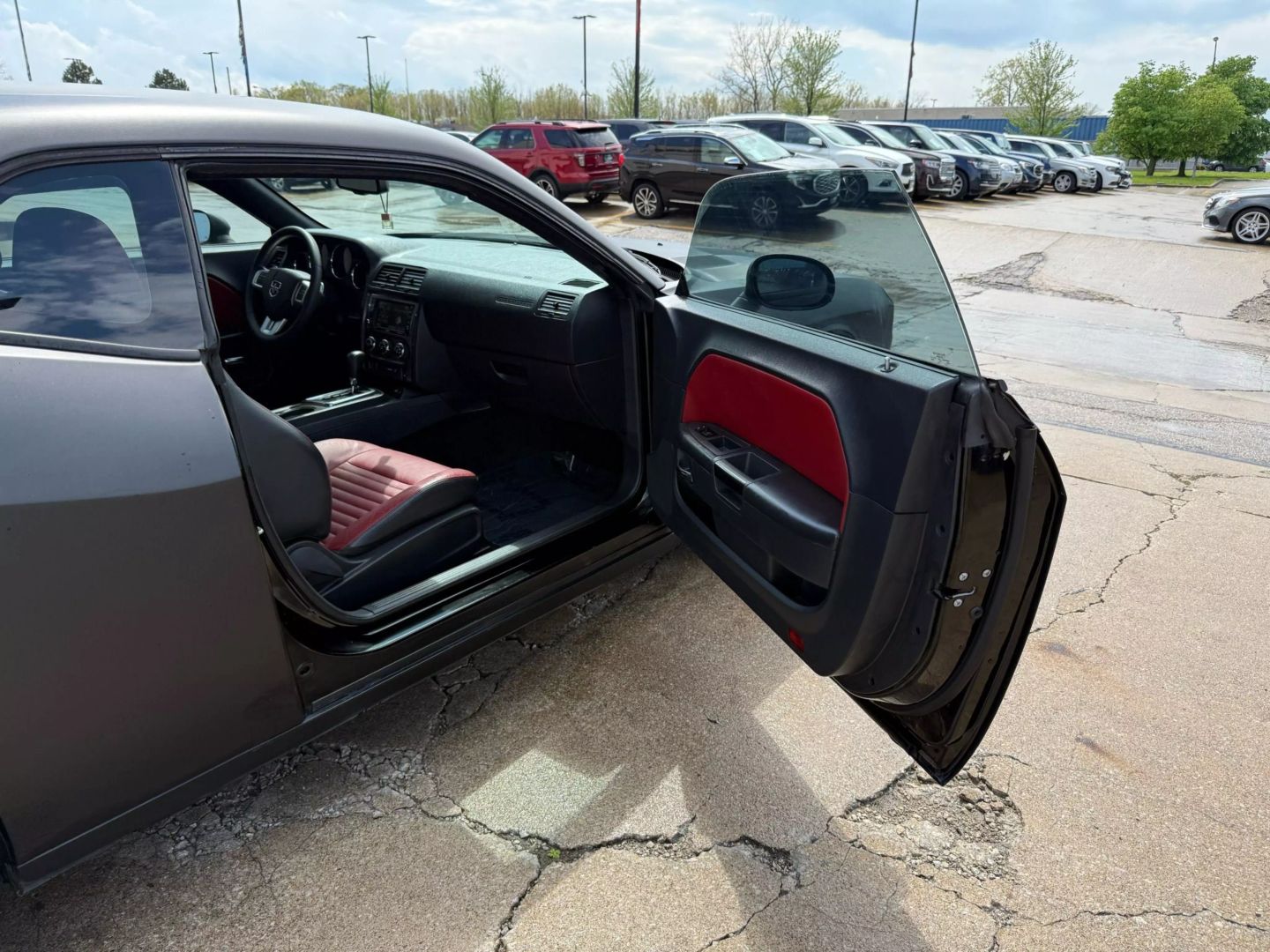 2013 Dodge Challenger - Image 19