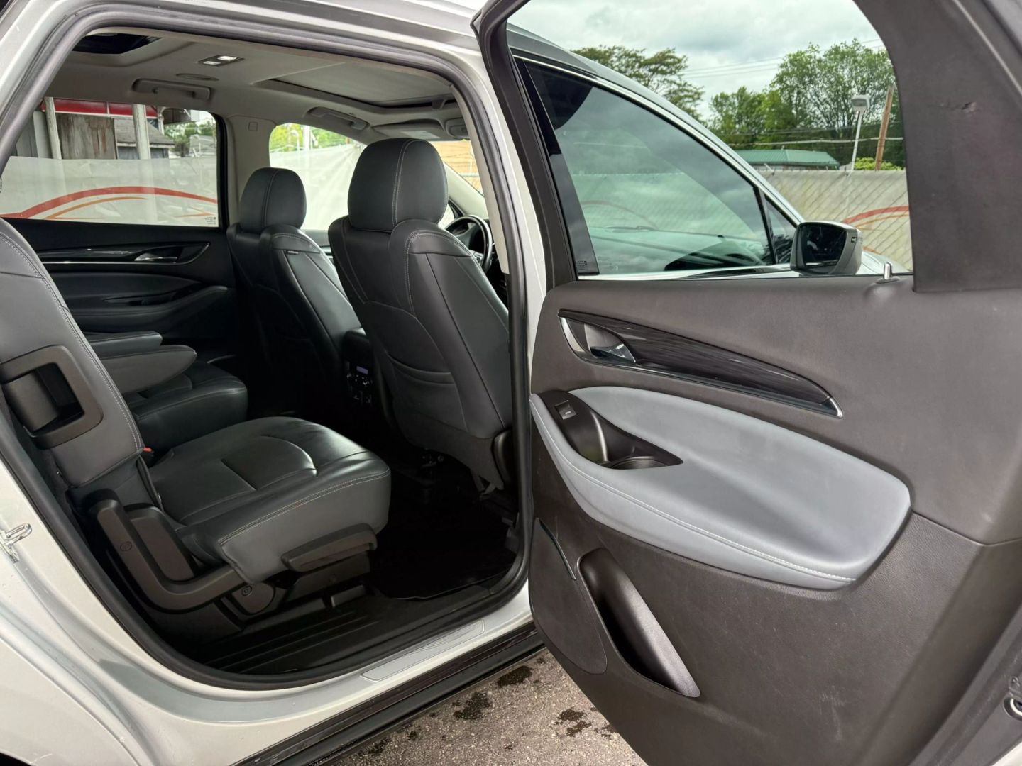 2018 Buick Enclave - Image 23