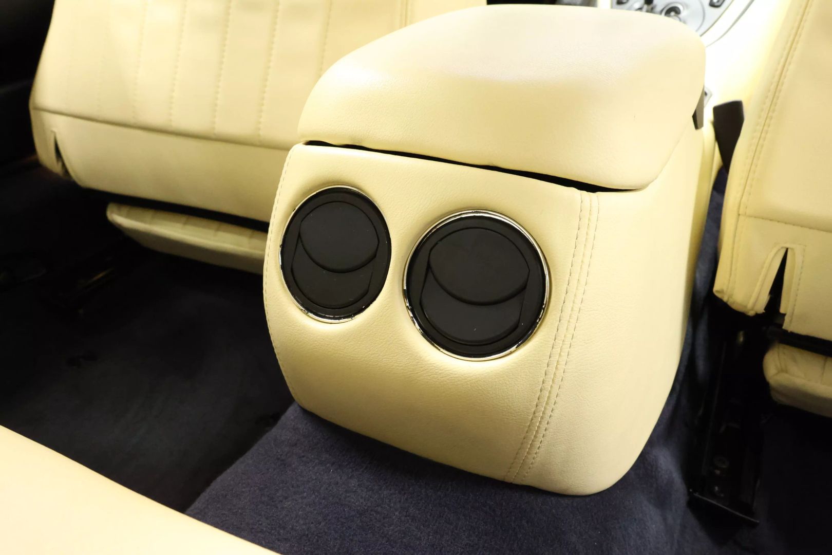 2004 Maserati Coupe - Image 66