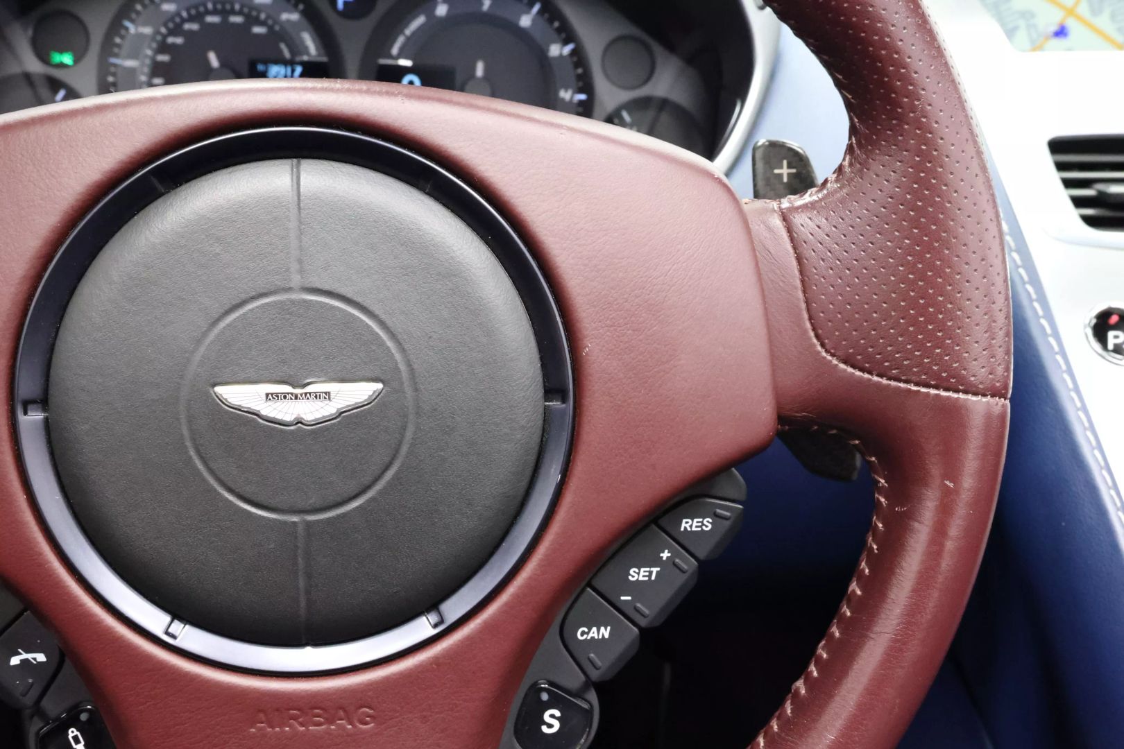 2015 Aston Martin Vanquish - Image 27