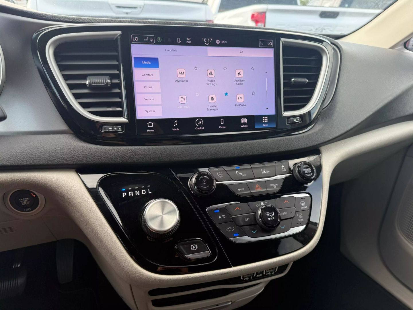 2022 Chrysler Pacifica - Image 28