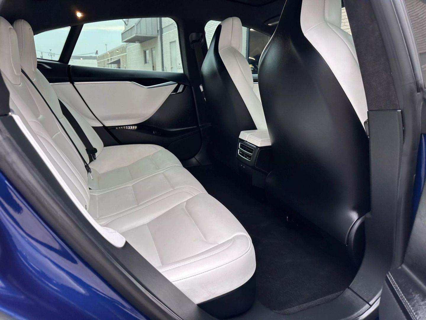 2018 Tesla Model S - Image 24
